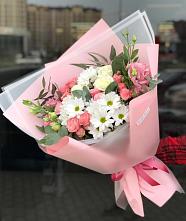 Букет цветов из:  Розы, Лизиантусы и Хризантемы в ЗАТО Солнечном